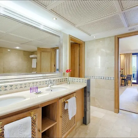 Bahia Apartment Estepona