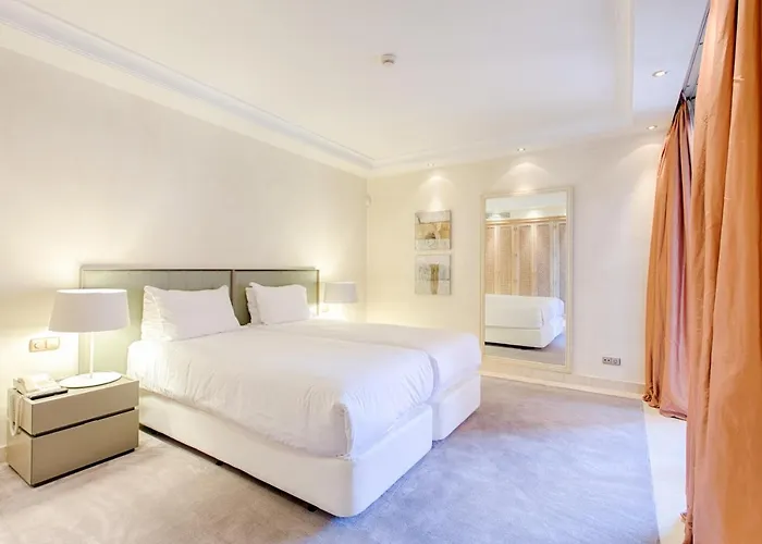 Bahia Εστεπόνα